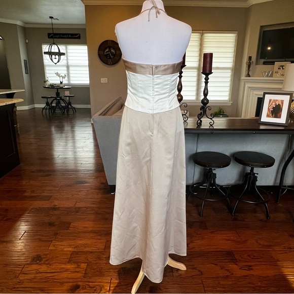 Alfred Angelo Bridesmaid Dress size 12 Halter Ivory Cafe Tan Beige Halter Long - Picture 7 of 16